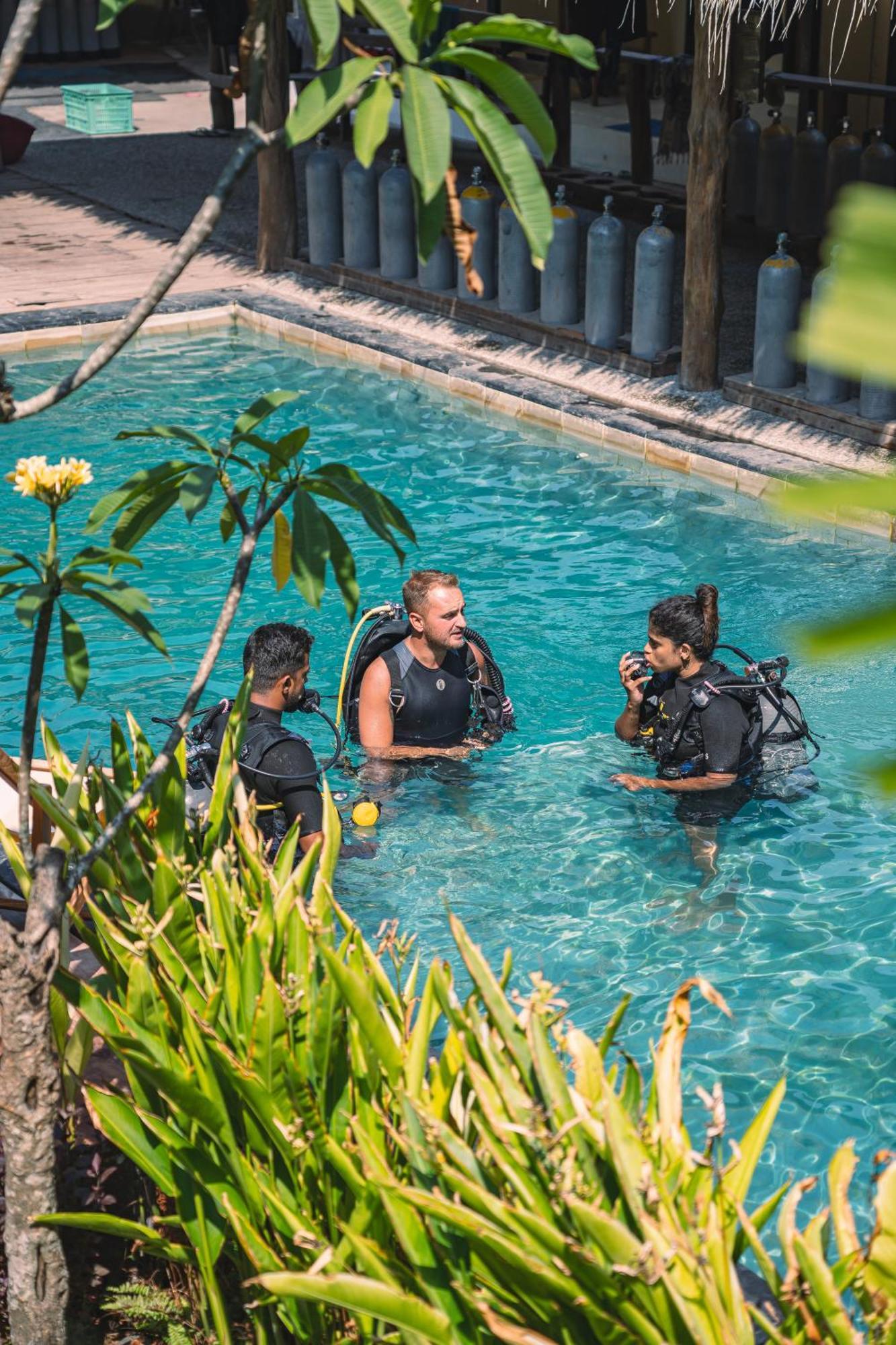 Gili Divers Hotel Gili Trawangan Exterior foto